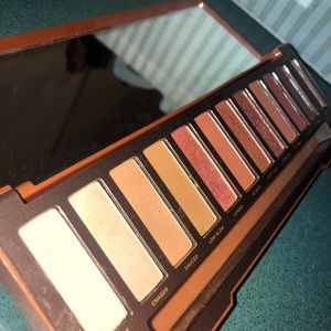 Naked Heat Pallet